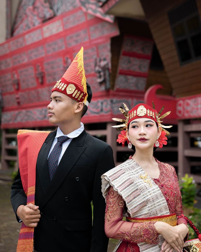 Taaruf vs. Pacaran: Indonesia's Islamic-Compliant Matchmaking Movement
